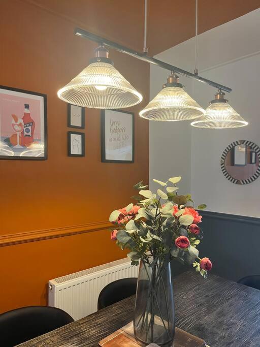 Lobster Cottage - Stylish 3 Bedroom Cottage In Heart Of Tenby Town, Pembrokeshire Eksteriør billede