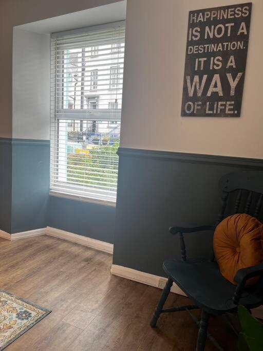 Lobster Cottage - Stylish 3 Bedroom Cottage In Heart Of Tenby Town, Pembrokeshire Eksteriør billede